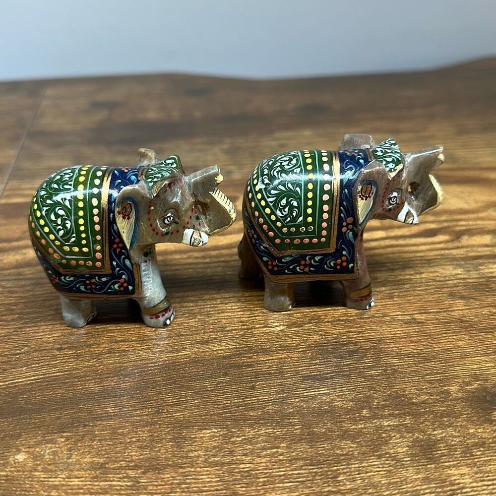 Vtg Hand Carved Painted Marble Stone Elephant Figurine Trunk Up‎ Paper Weight
